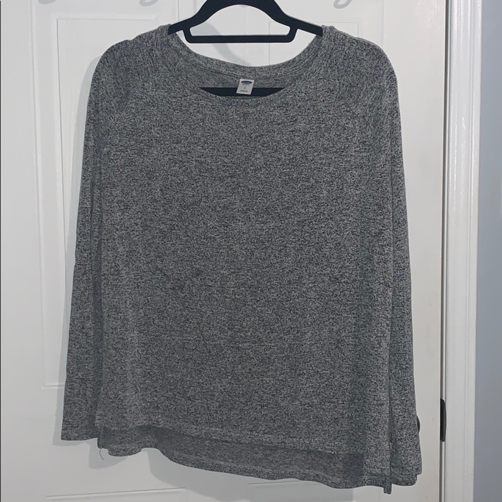 Cozy grey long sleeve shirt *Gently Used*